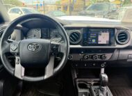 2017 Toyota Tacoma TRD 103,419 millas