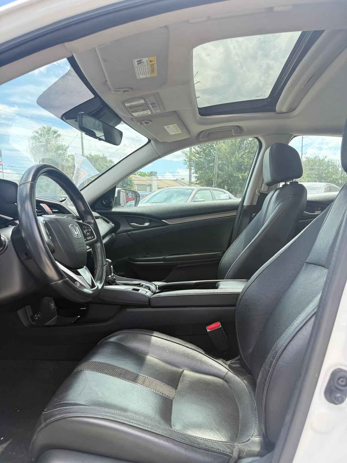 2019 Honda Civic 69,676 millas