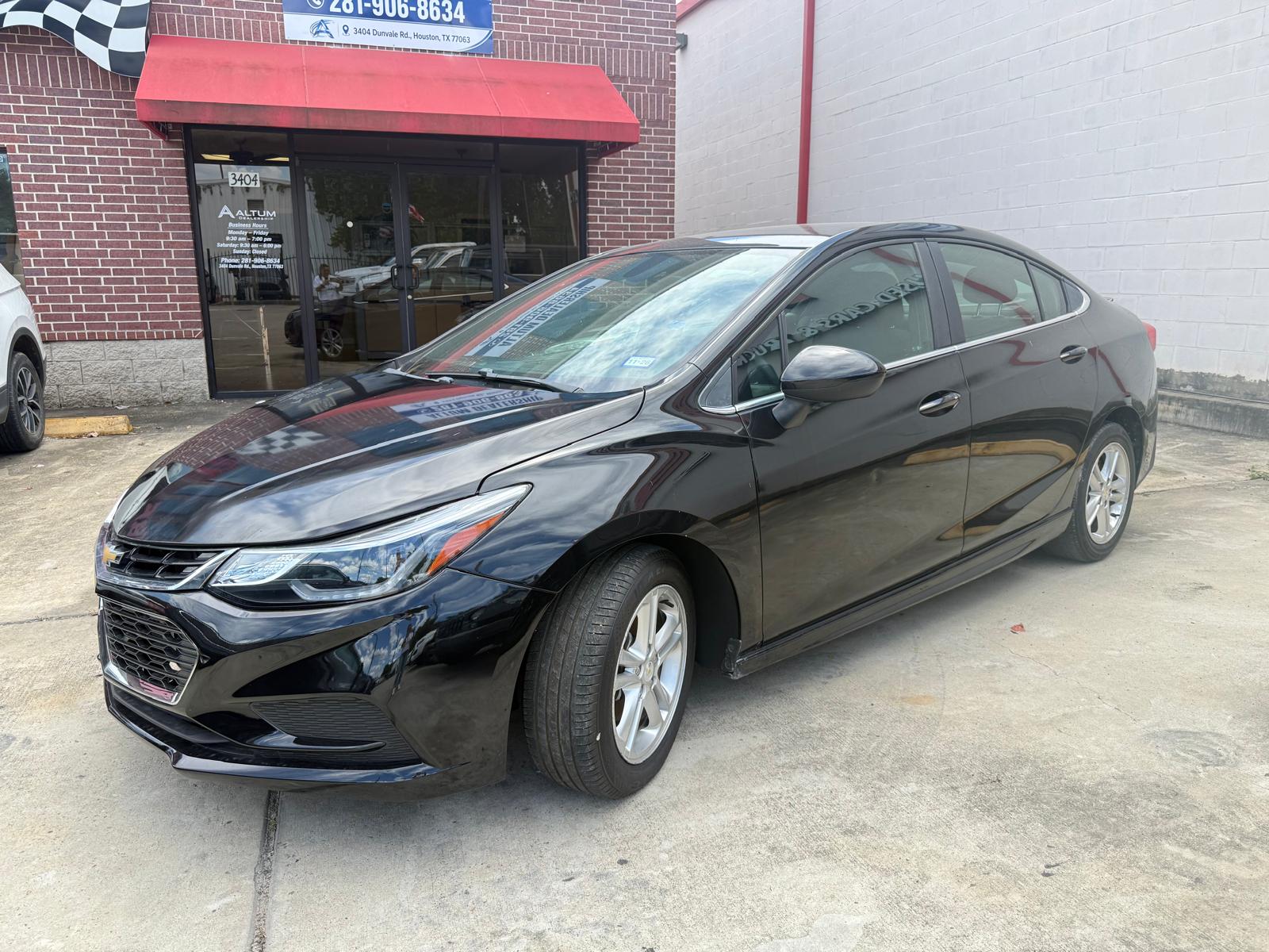 2017 Chevrolet Cruze 87,981 millas