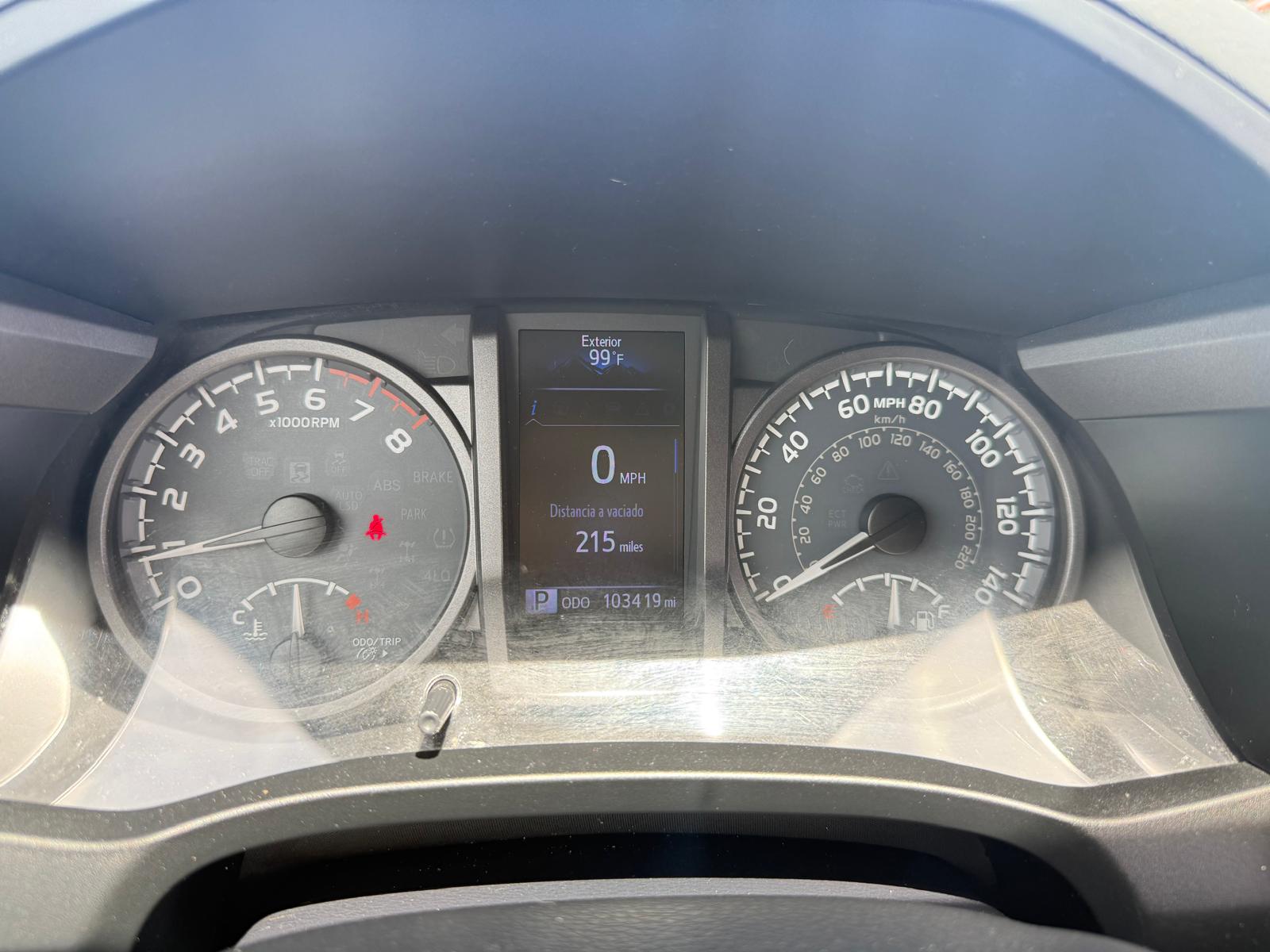 2017 Toyota Tacoma TRD 103,419 millas