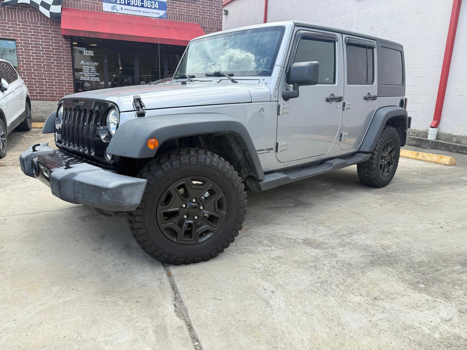 2018 Jeep Wrangler 52,657 millas